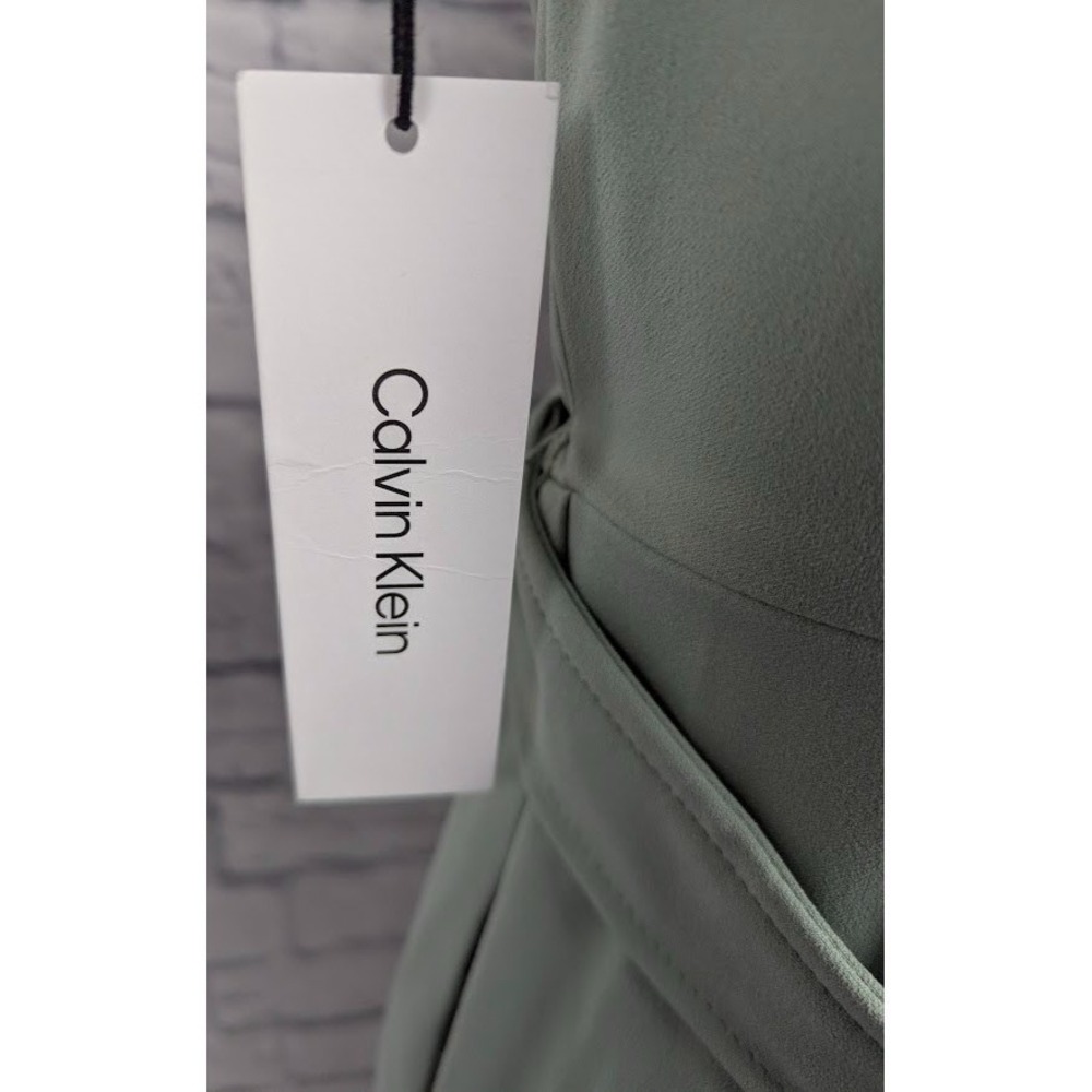 Calvin Klein Womens Cropped Jumpsuit Jadette Green Size 6 Belted Sleeveless - Picture 5 of 5